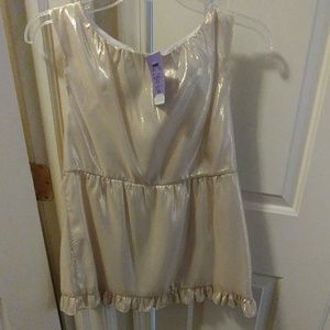 Alisha Levine light gold top size small
